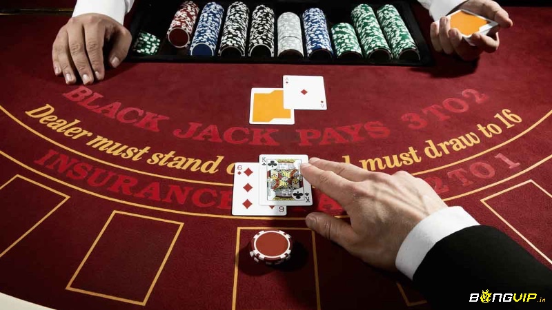 Biểu đồ Blackjack ra đời từ thập niên 1950, được phát triển và hoàn thiện qua công trình của Edward O. Thorp năm 1962