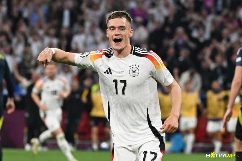 Florian Wirtz tỏa sáng tại Bayer Leverkusen và là ngôi sao sáng giá