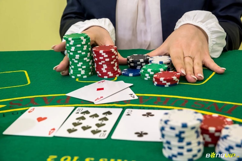 Mẹo chơi bài Baccarat cho người mới: Bắt đầu với mức cược thấp