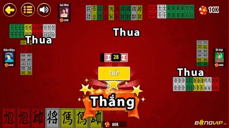 Người chơi có thể tải game bài tứ sắc về điện thoại thông qua cửa hàng ứng dụng như appstore và android.
