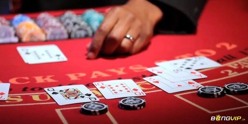 Người chơi cần phân biệt rõ soft hand và hard hand trong Blackjack đổi thưởng để đưa ra quyết định phù hợp khi nhận bài