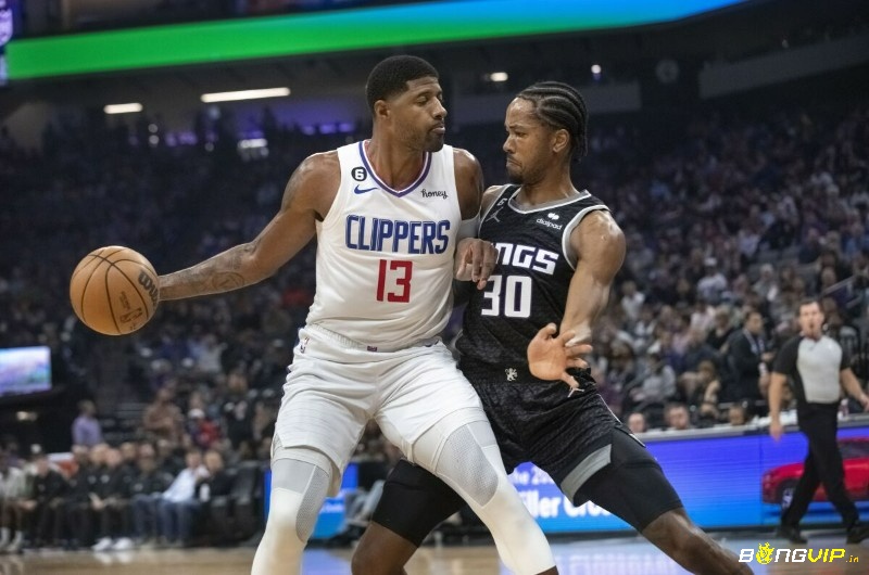 Mỗi trận playoffs là một cuộc chiến nghẹt thở giữa bản lĩnh, chiến thuật và ý chí vô địch