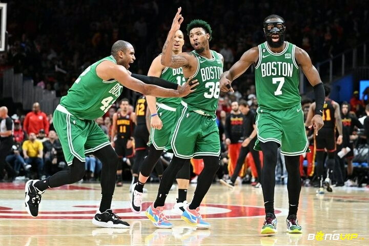 Celtics là biểu tượng của tinh thần thi đấu bất khuất và kỷ lục vô tiền khoáng hậu