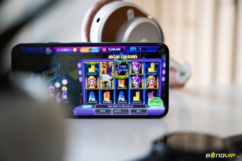 Người chơi nên tải game slot Android 2025 từ nguồn uy tín như Google Play, kiểm tra nhà phát triển và đọc đánh giá để tránh lừa đảo và bảo vệ an toàn