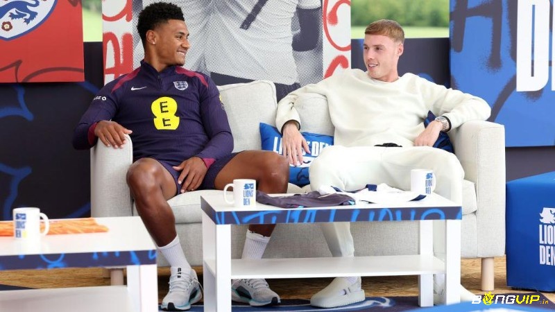 Cole Palmer và Ollie Watkins thổi làn gió mới vào danh sách ghi bàn, khiến cuộc đua thêm phần kịch tính