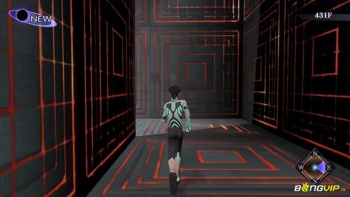 Ánh sáng và bảng màu tương phản, tạo cảm giác vừa siêu thực vừa ngột ngạt trong không gian đổ nát