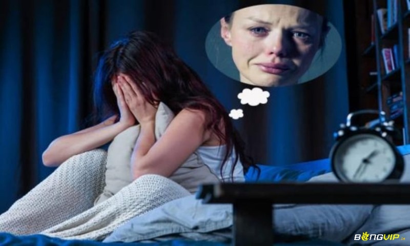 Giải mã giấc mơ thấy khóc lớn và các điềm báo liên quan