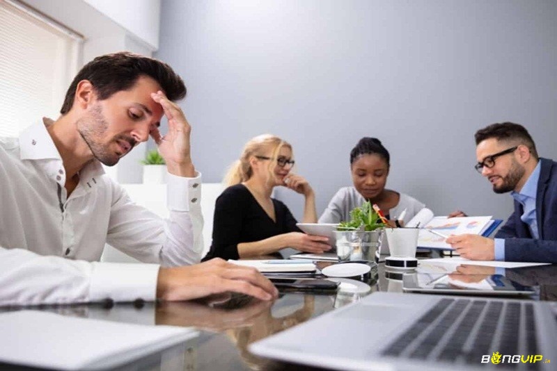 Giấc mơ thấy họp hành số mấy mang lại cho bạn nhiều con số may mắn liên quan mỗi ngày